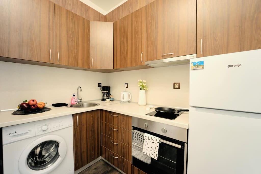 Cozy 2-Bedroom Flat In The Very Center Of Sofia Buitenkant foto